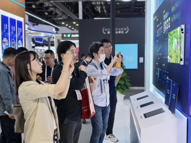 Kinglight晶臺三大新品閃耀北京InfoComm China2025