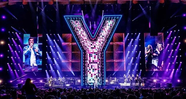 視爵光旭14米高Y形LED屏閃耀荷蘭知名歌手演唱會
